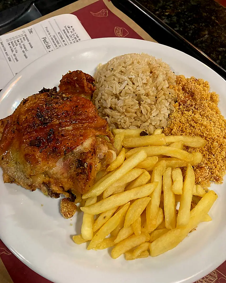 Prato de frango assado